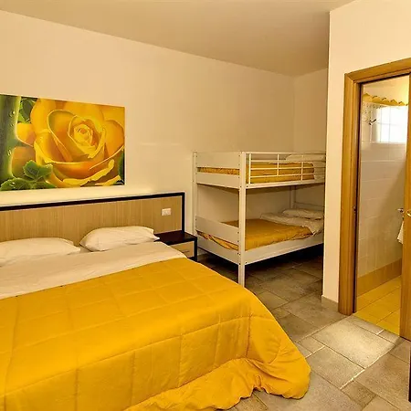 Bed & Breakfast Rifugio Delle Grotte 2*